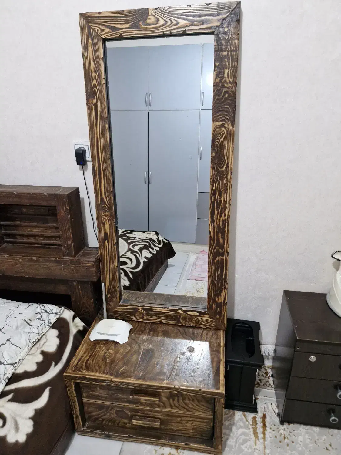 سرویس خواب|تخت و سرویس خواب|سیرجان, |دیوار