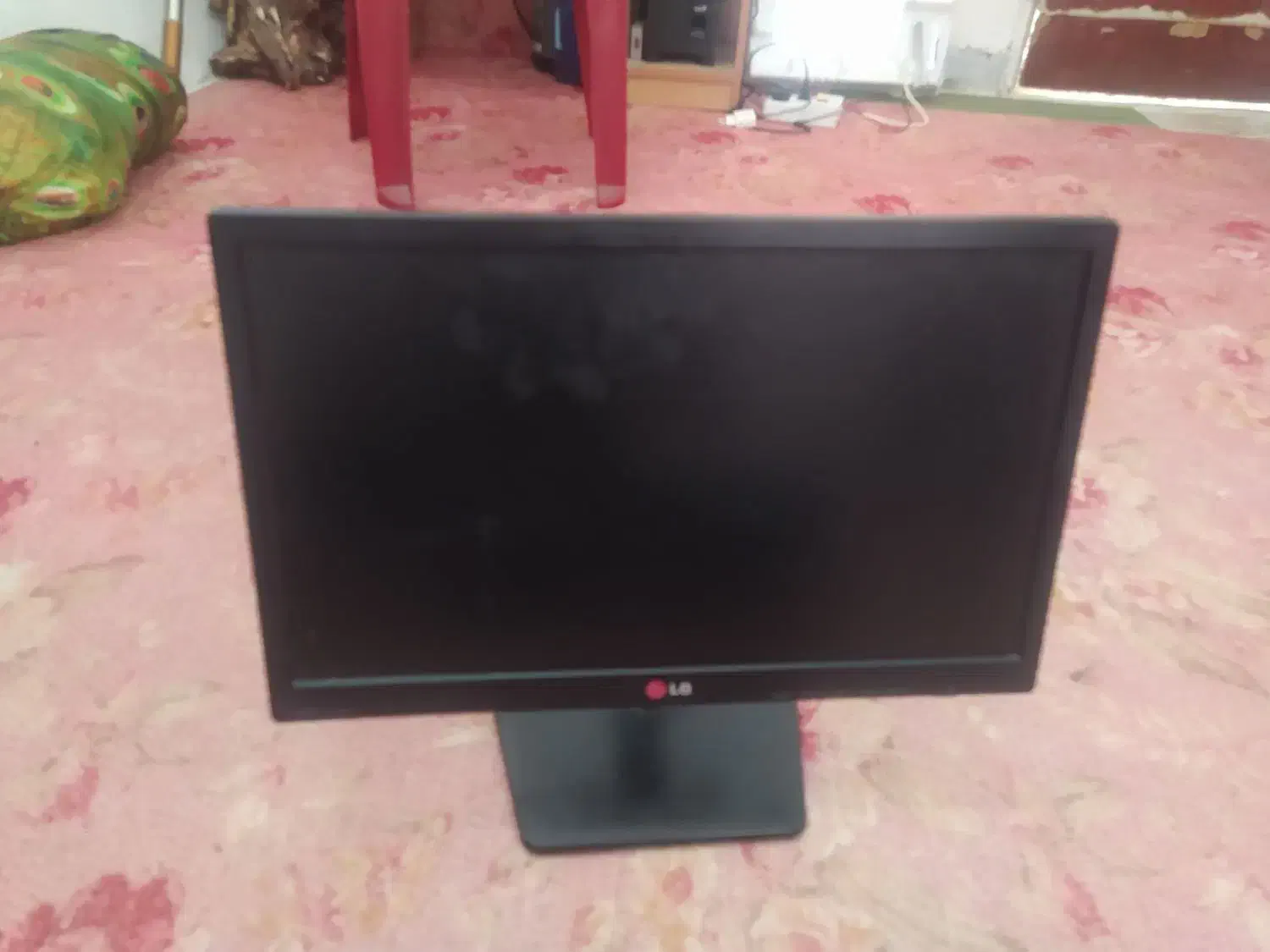 مانیتور LG|قطعات و لوازم جانبی رایانه|شیراز, رکن‌آباد|دیوار