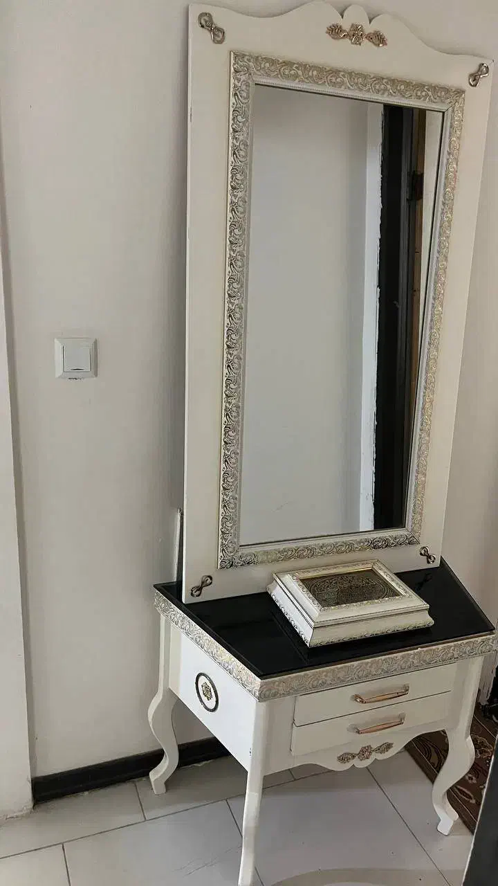 آیینه و شمعدان|بوفه، ویترین، کنسول|بیرجند, |دیوار