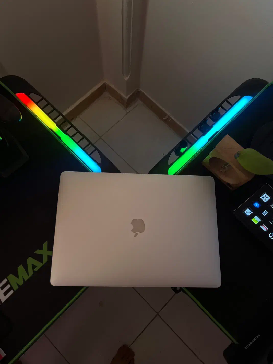 مک بوک پرو 2019 با 4 گیگ گرافیک مجزا i9رم16هارد500|رایانه همراه|تهران, نصرت|دیوار