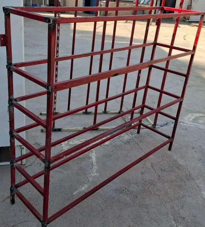 قفسه آهنی و چوبی تمیز|کتابخانه، شلف، قفسههای دیواری|اندیکا, |دیوار