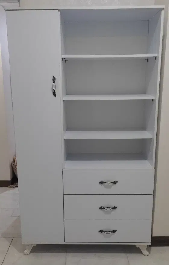 کتابخانه و کمد ، جادار و قیمت مناسب|کتابخانه، شلف، قفسههای دیواری|محمدشهر, شهرک پیام (مهرالبرز)|دیوار