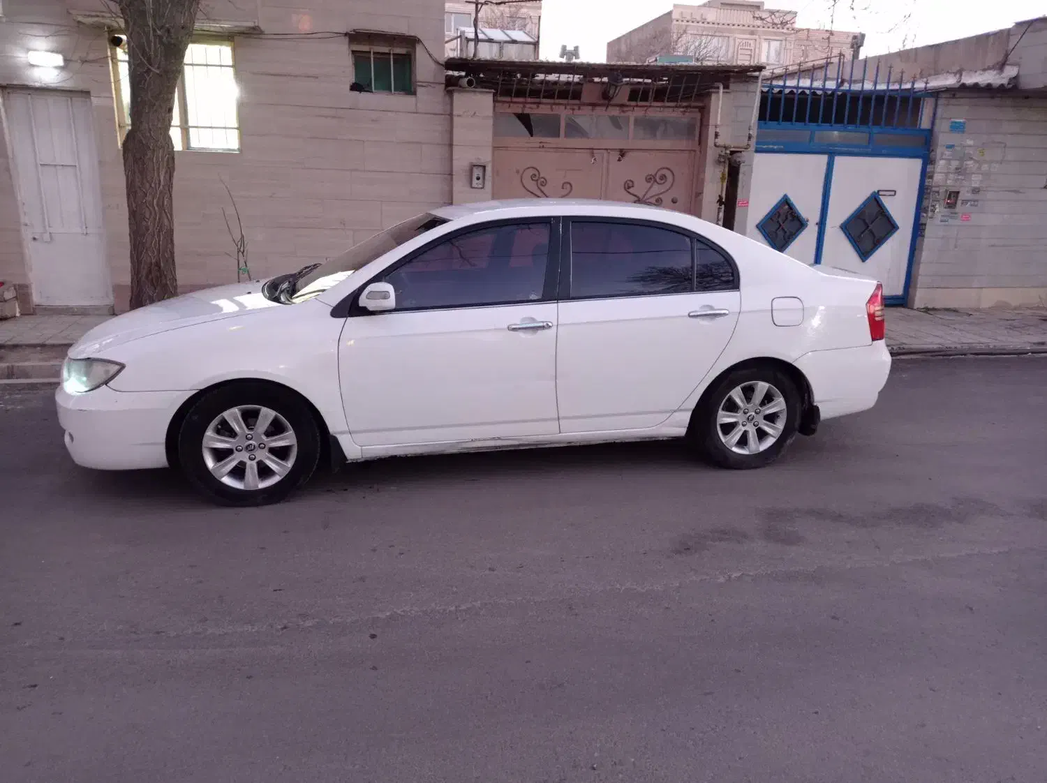 لیفان ۶۲۰|خودرو سواری و وانت|الوند, |دیوار