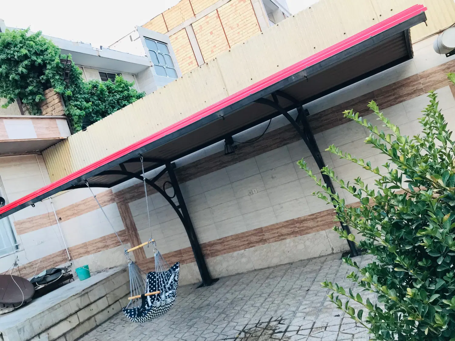 سایبان خودرو/جوشکاری حرفه ای/سایبان بازویی/آلاچیق/|خدمات پیشه و مهارت|کرمانشاه, |دیوار