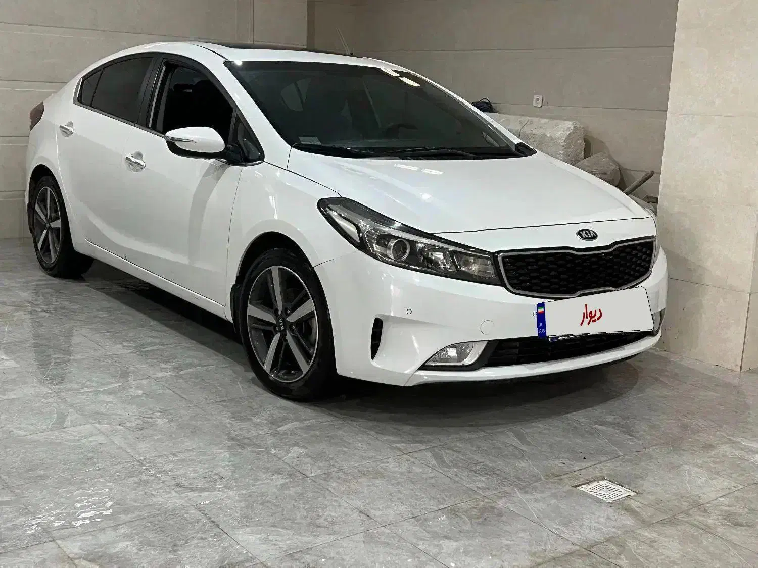 کیا سراتو اتوماتیک 2000cc، مدل ۲۰۱۶|خودرو سواری و وانت|سیرجان, |دیوار