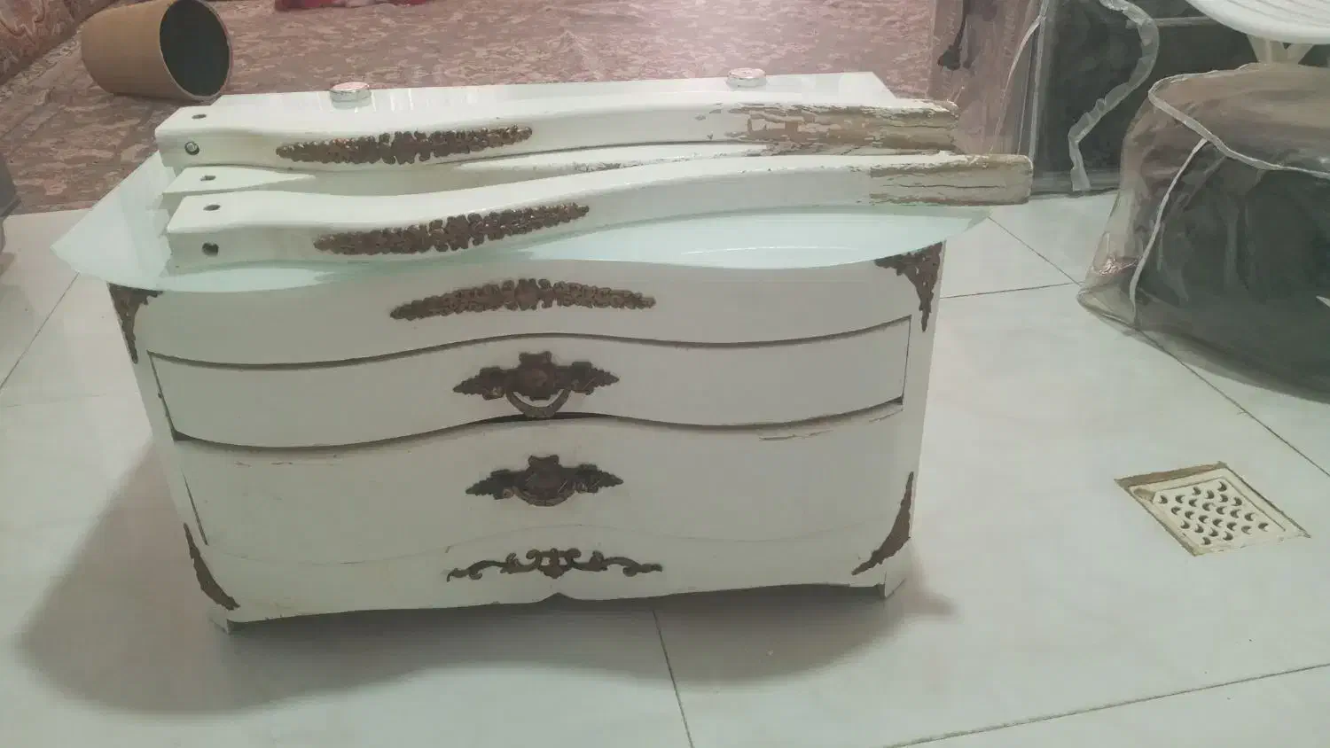 میز کنسول قاشق چنگال|بوفه، ویترین، کنسول|نیشابور, خط کاشمر|دیوار