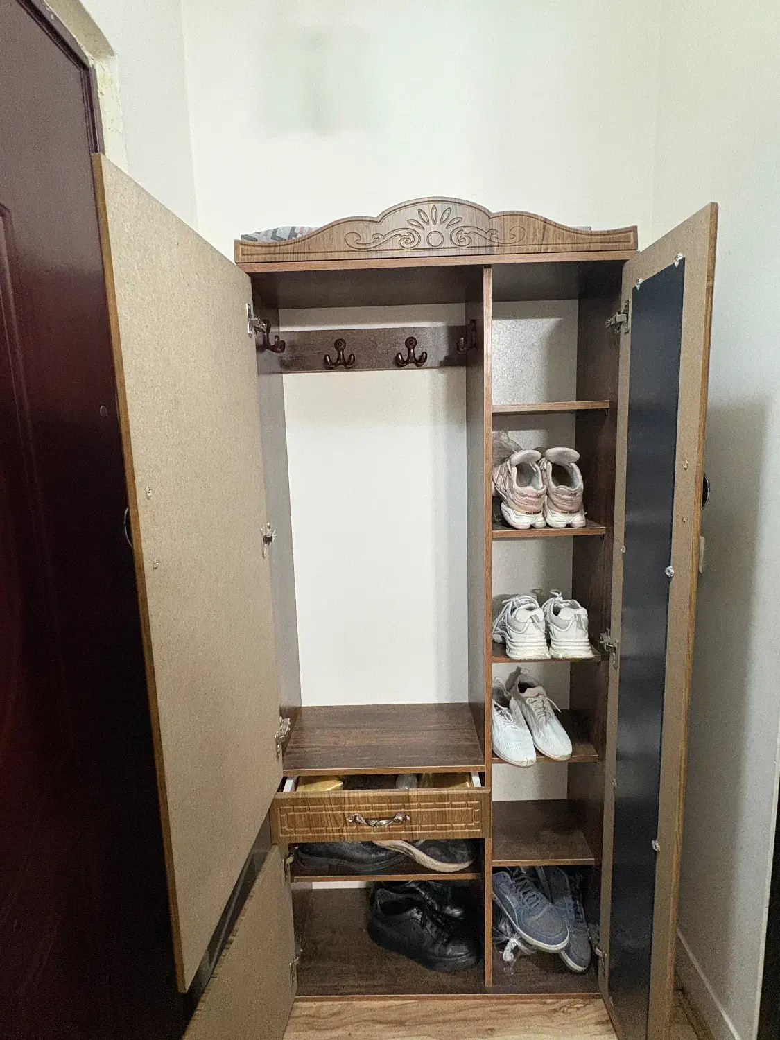 جاکفشی و کمد آویز لباس|جاکفشی، کمد، دراور|سمنان, |دیوار