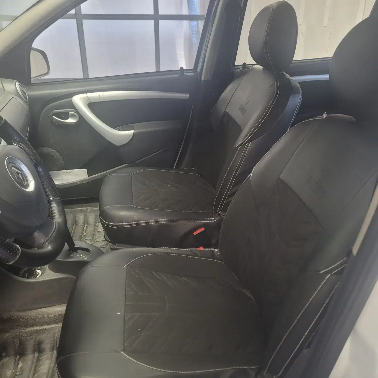 ساندرو ۹۶ اتومات چند لکه رنگ|خودرو سواری و وانت|همدان, |دیوار