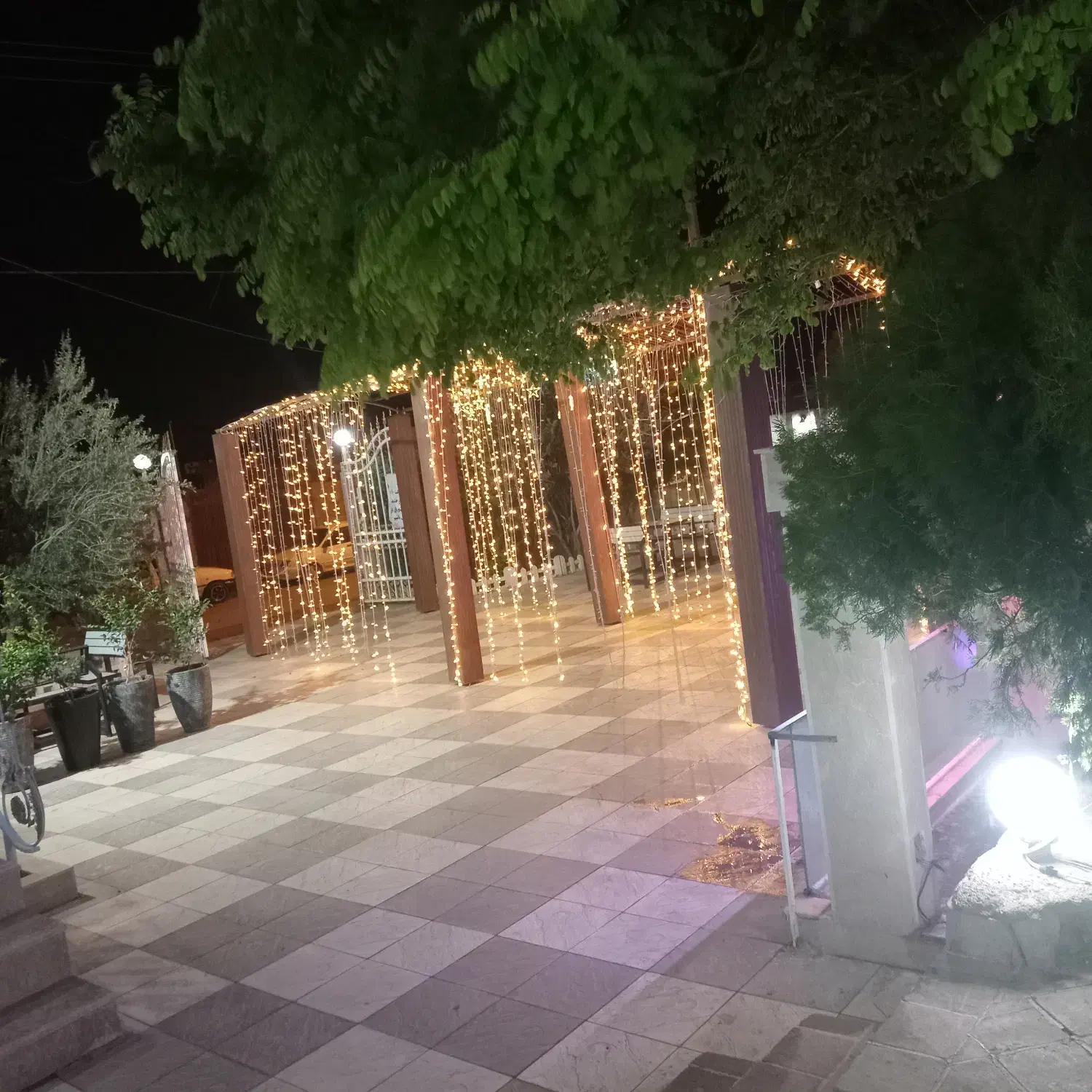 نیرو آقا جهت کار در باغسرا ابارش|استخدام خدمات فروشگاه و رستوران|سبزوار, ابارش|دیوار