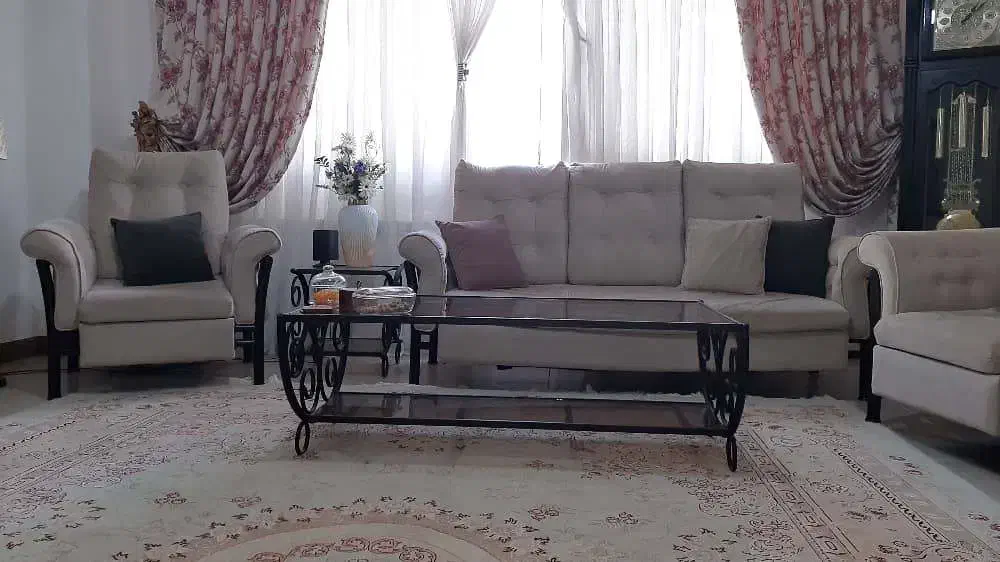 مبل و میز و تخت|مبلمان خانگی و میز عسلی|لاهیجان, حزین|دیوار