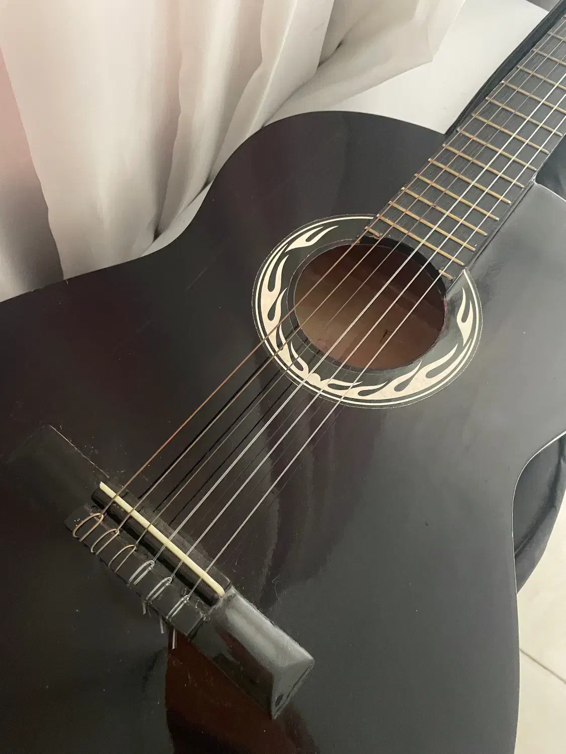 گیتار|گیتار، بیس، امپلیفایر|ابهر, |دیوار