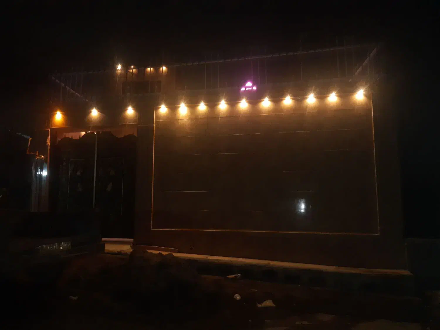 کاشی وسرامیک وبنایی صفرتاصد|خدمات پیشه و مهارت|زاهدان, |دیوار