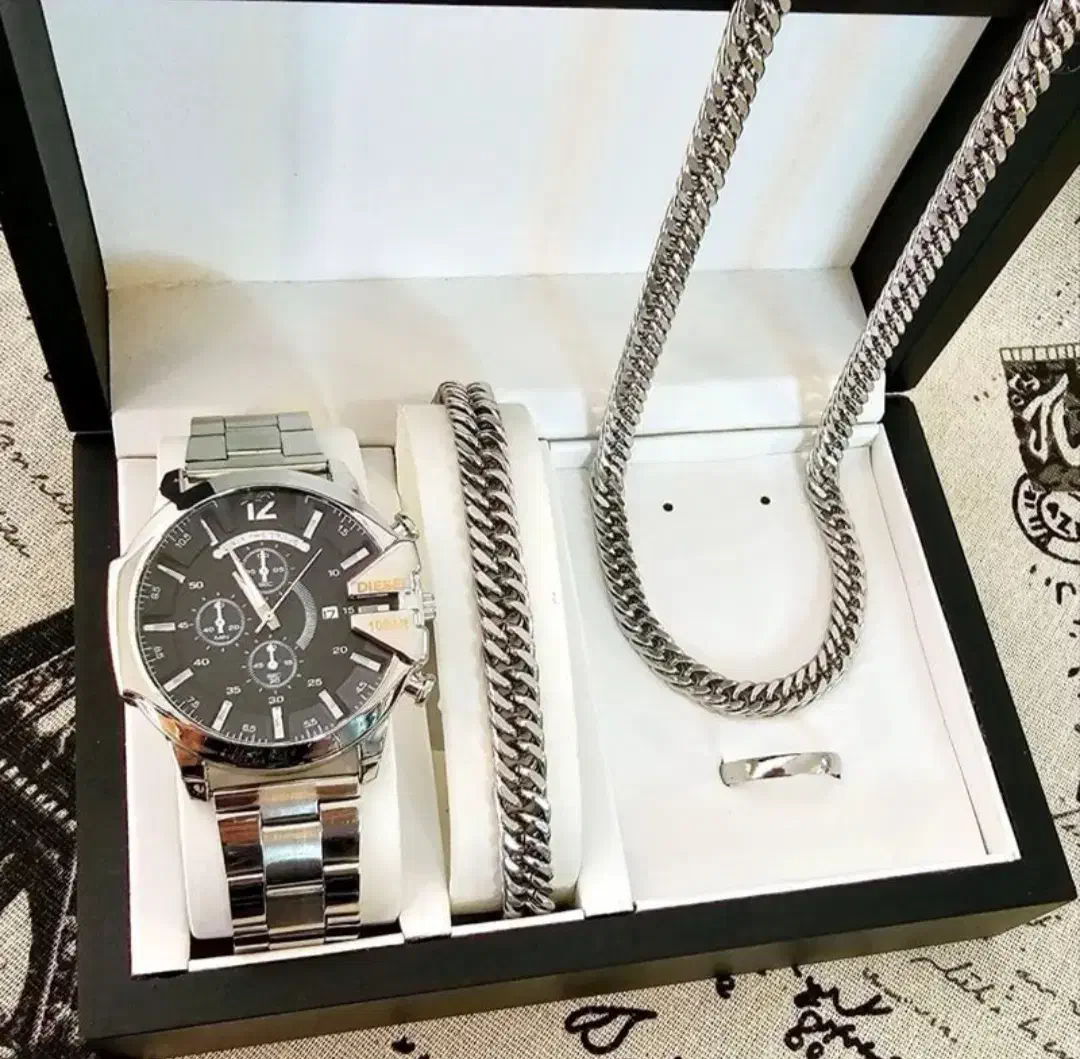 دستبندو گردنبند.و ست ساعت.و|ساعت|ایرانشهر, |دیوار