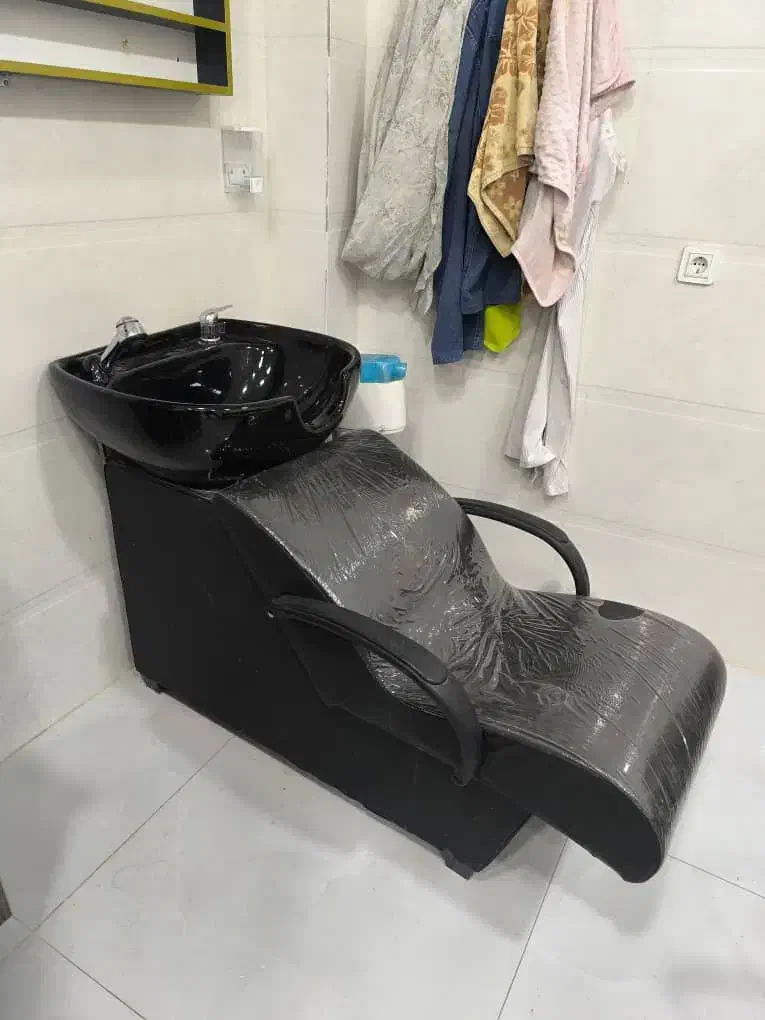 وسایل ارایشگاه زنونه|آرایشگاه و سالن‌های زیبایی|بندرعباس, |دیوار