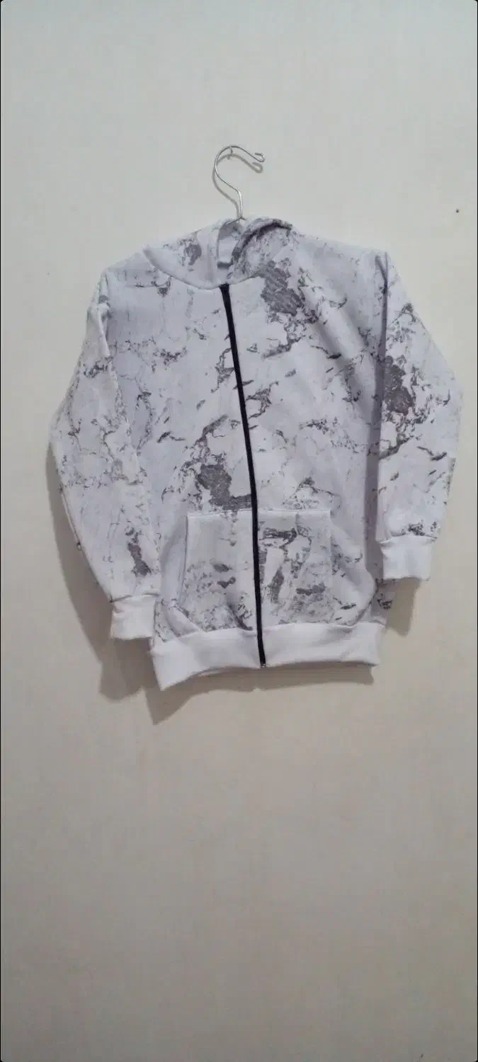 سویشرت بچگانه فقط ۴۵۰|کفش و لباس بچه|صحنه, |دیوار