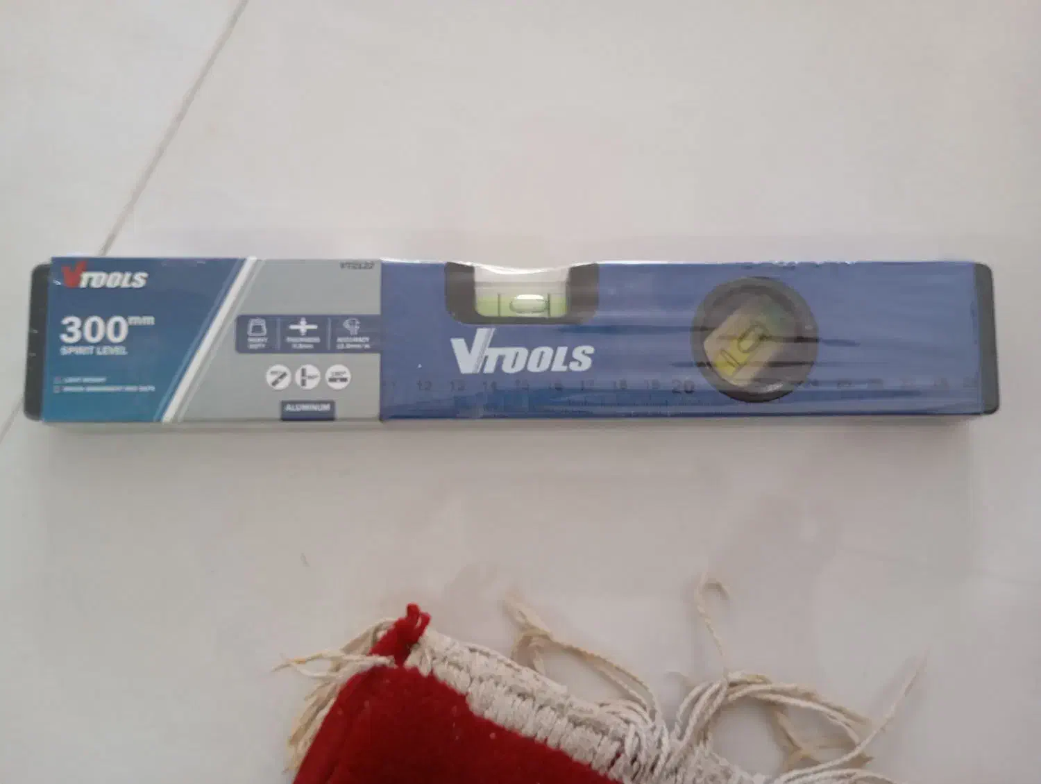 تراز بنایی ۳۰ سانت و یک چکش سنگین|ابزارآلات|مشهد, اقبال|دیوار