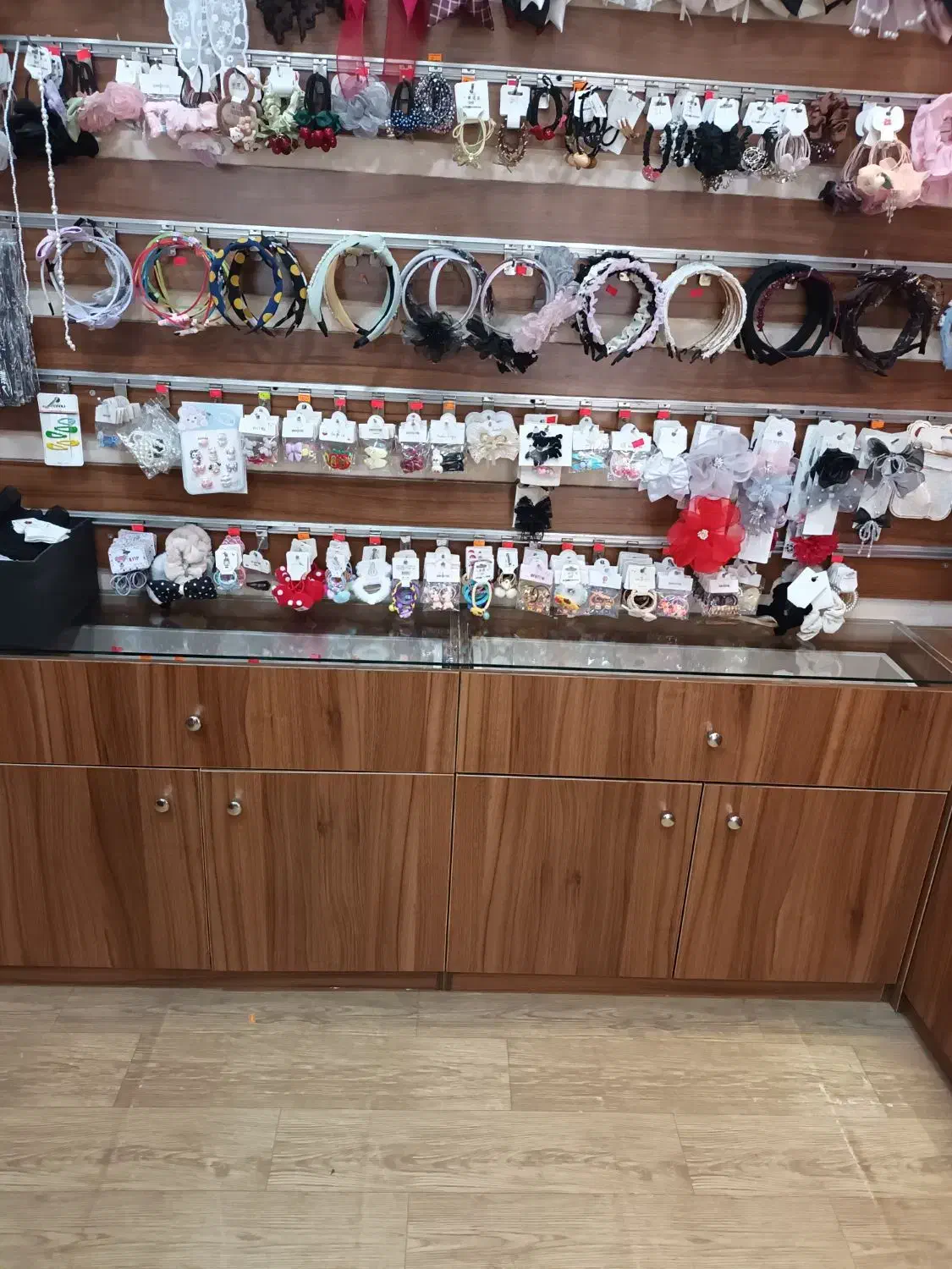 دکور مغازه|فروشگاه و مغازه|فومن, |دیوار