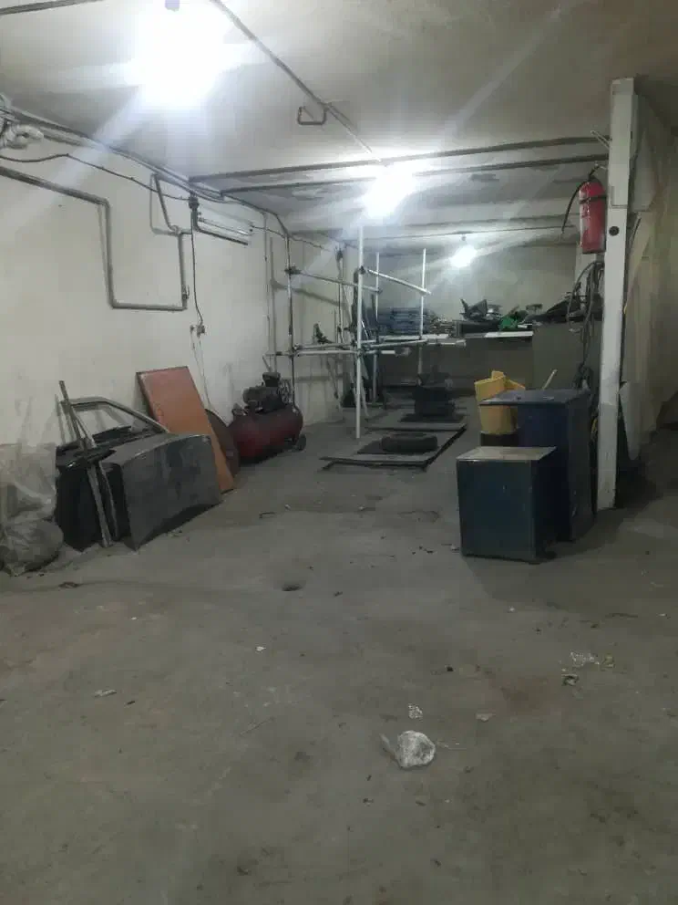 اجاره ملک تجاری سند دار به مساحت 250متر کار|اجارهٔ دفتر صنعتی، کشاورزی، تجاری|کرج, حصارک پایین|دیوار