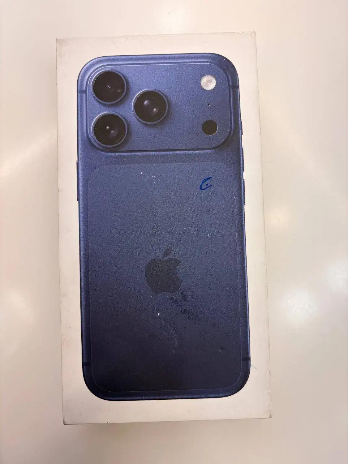 17 pro|موبایل|شیراز, فرهنگ شهر|دیوار