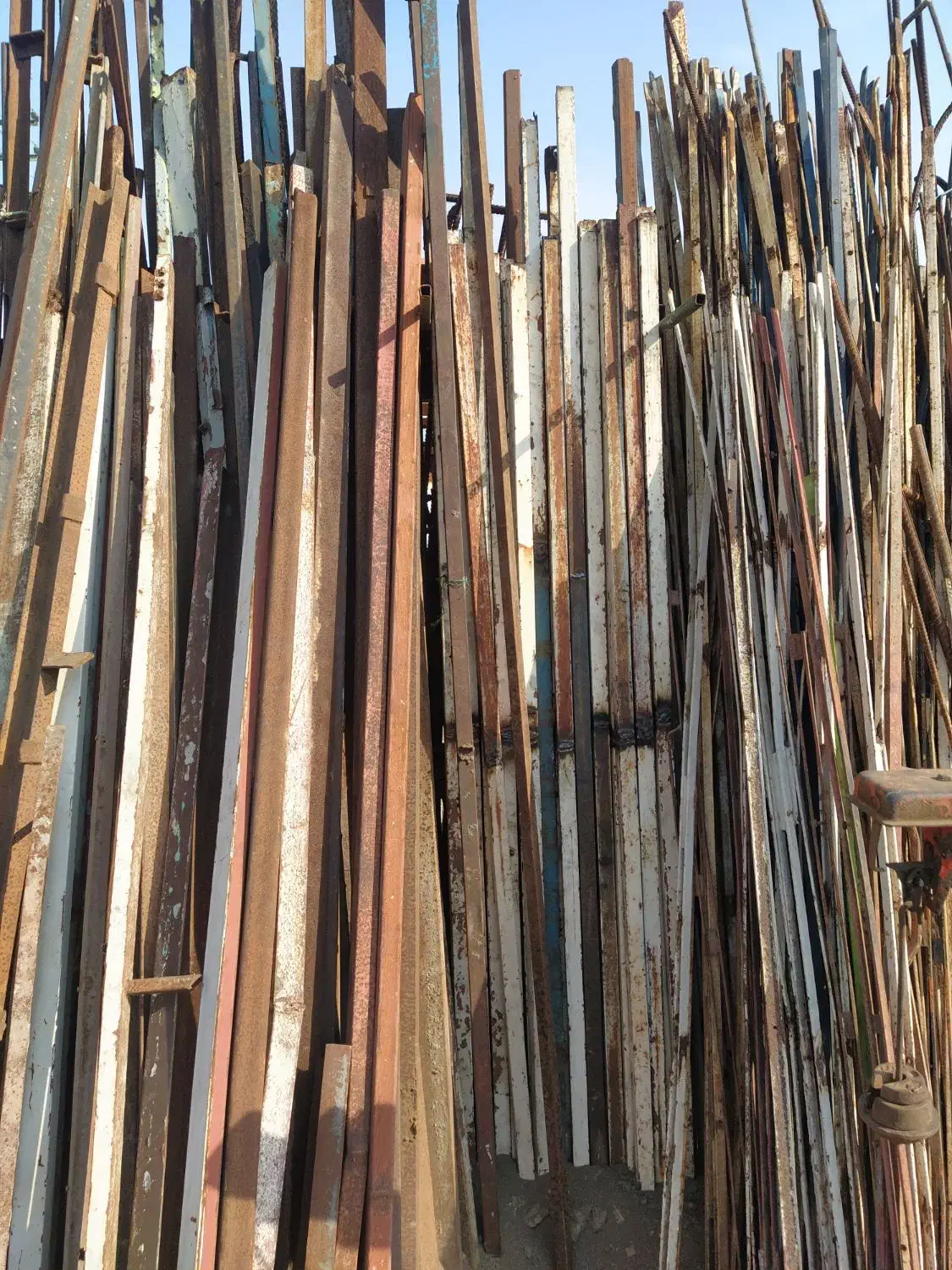 کارگر با سلیقه + جا خواب|استخدام صنعتی، فنی، مهندسی|محمودآباد, |دیوار