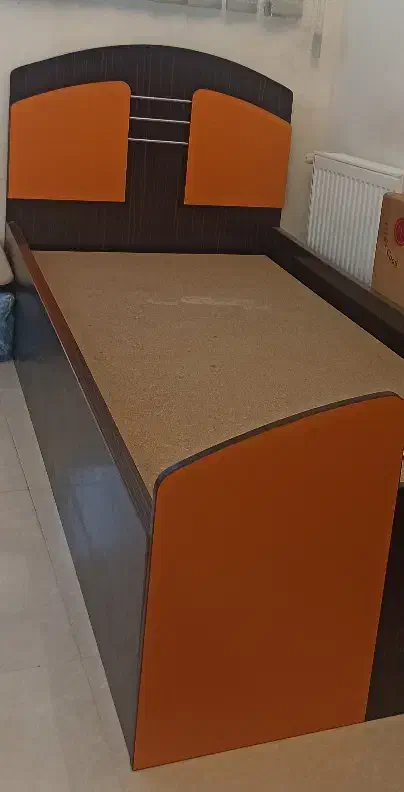 تخت یک نفره|تخت و سرویس خواب|شیراز, وحدت|دیوار
