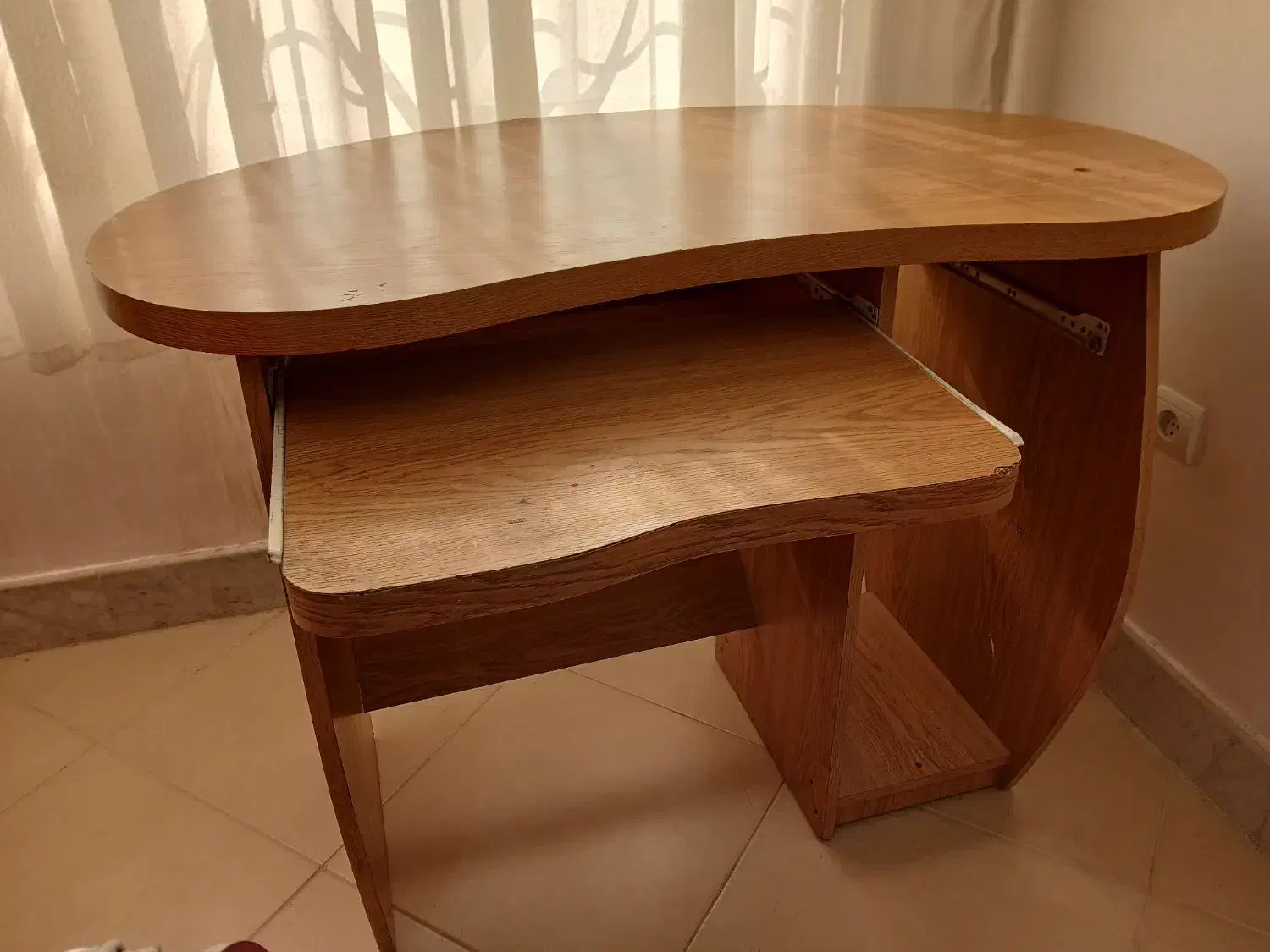 میز تحریر ۱۱۰در۶۰|میز تحریر و کامپیوتر|کاشان, عربها|دیوار