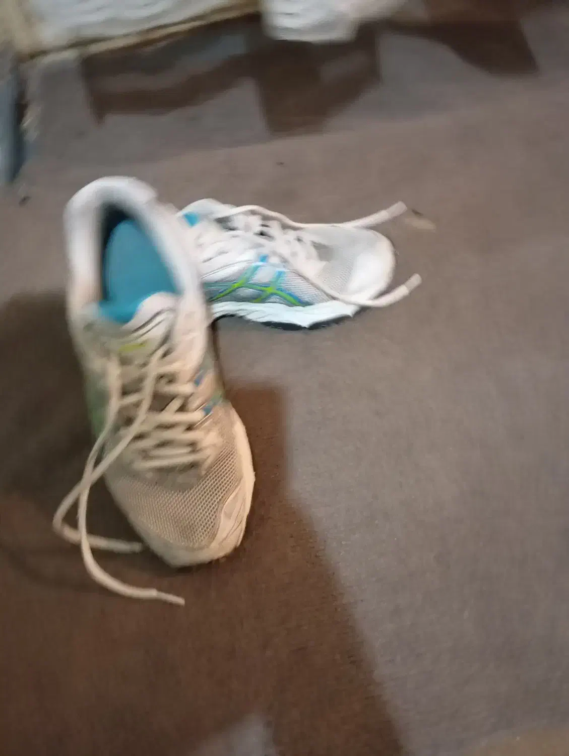 کتونی اورجینال ( تاناکورا ) سایز ۴۰|کیف، کفش، کمربند|نهاوند, |دیوار