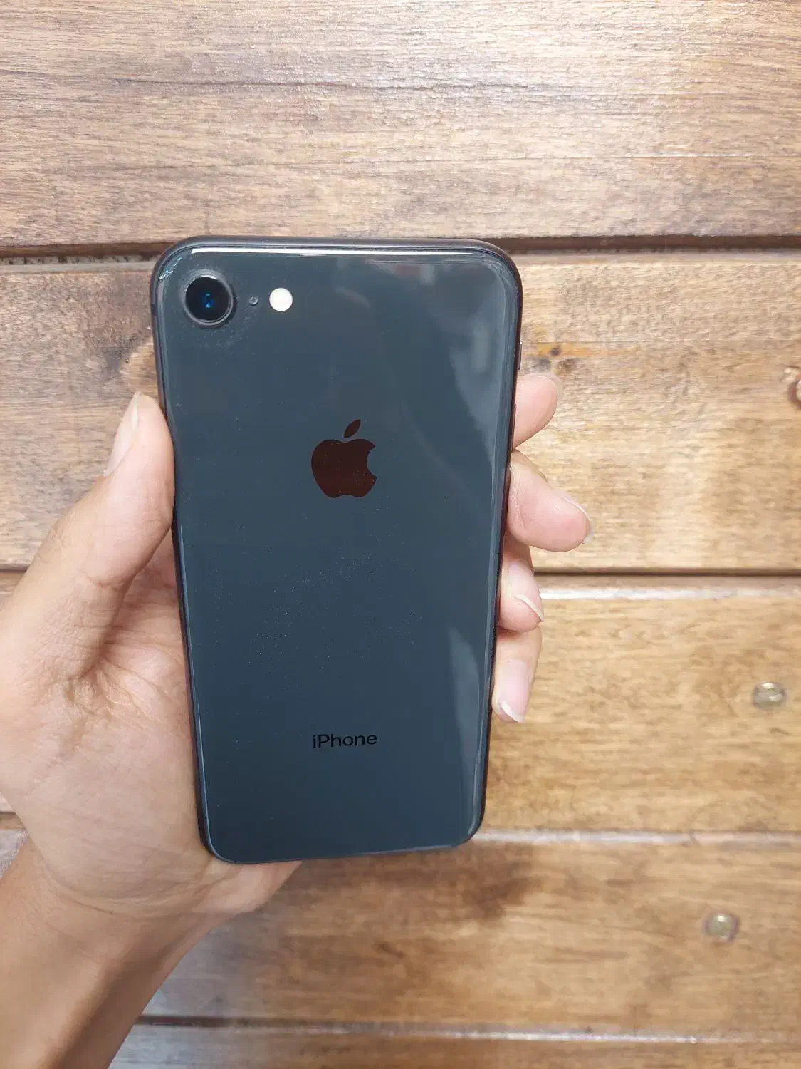 اپل iPhone 8 با حافظهٔ ۶۴ گیگابایت|موبایل|تهران, اکباتان|دیوار
