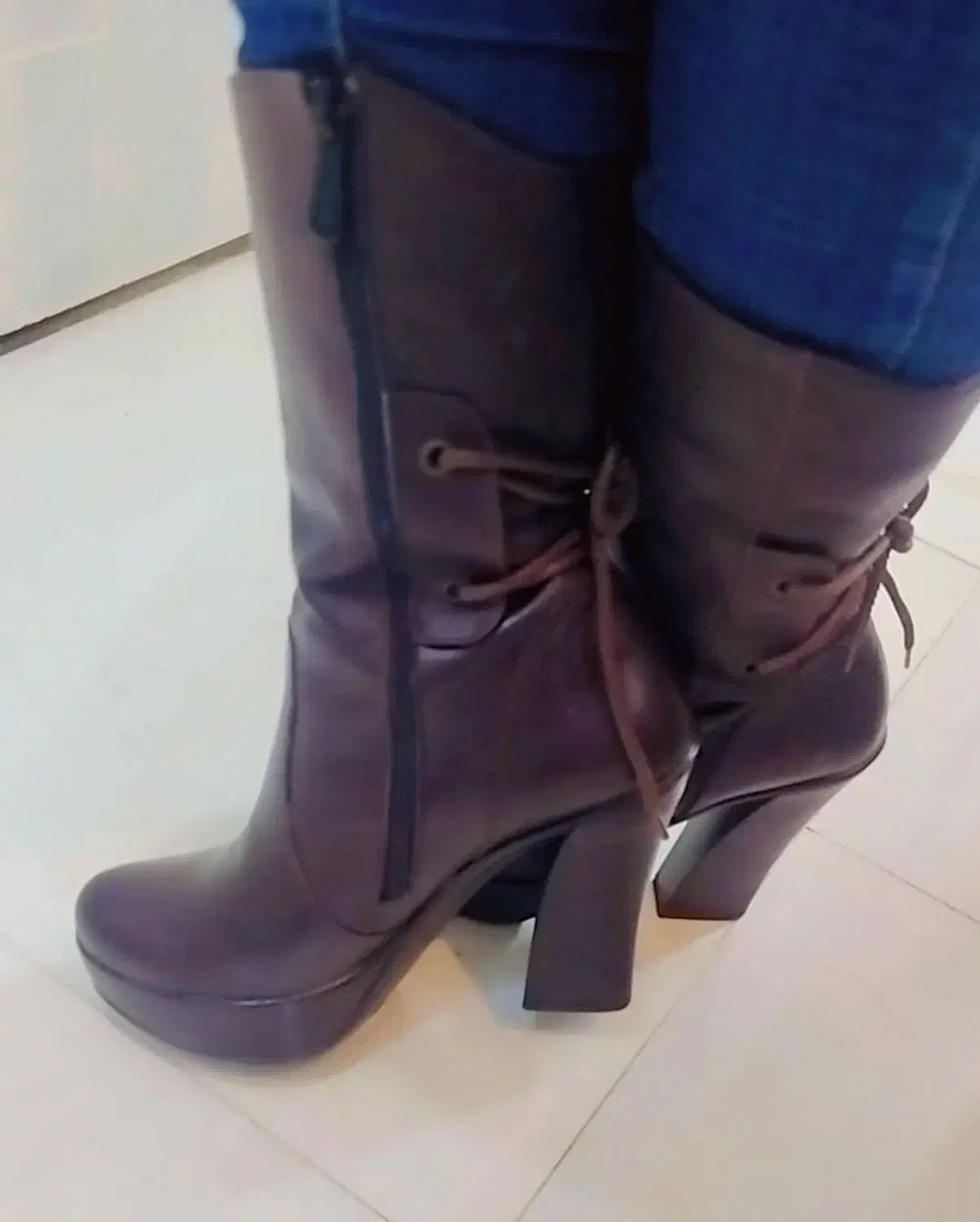 چکمه یا بوت|کیف، کفش، کمربند|مشهد, سمزقند|دیوار