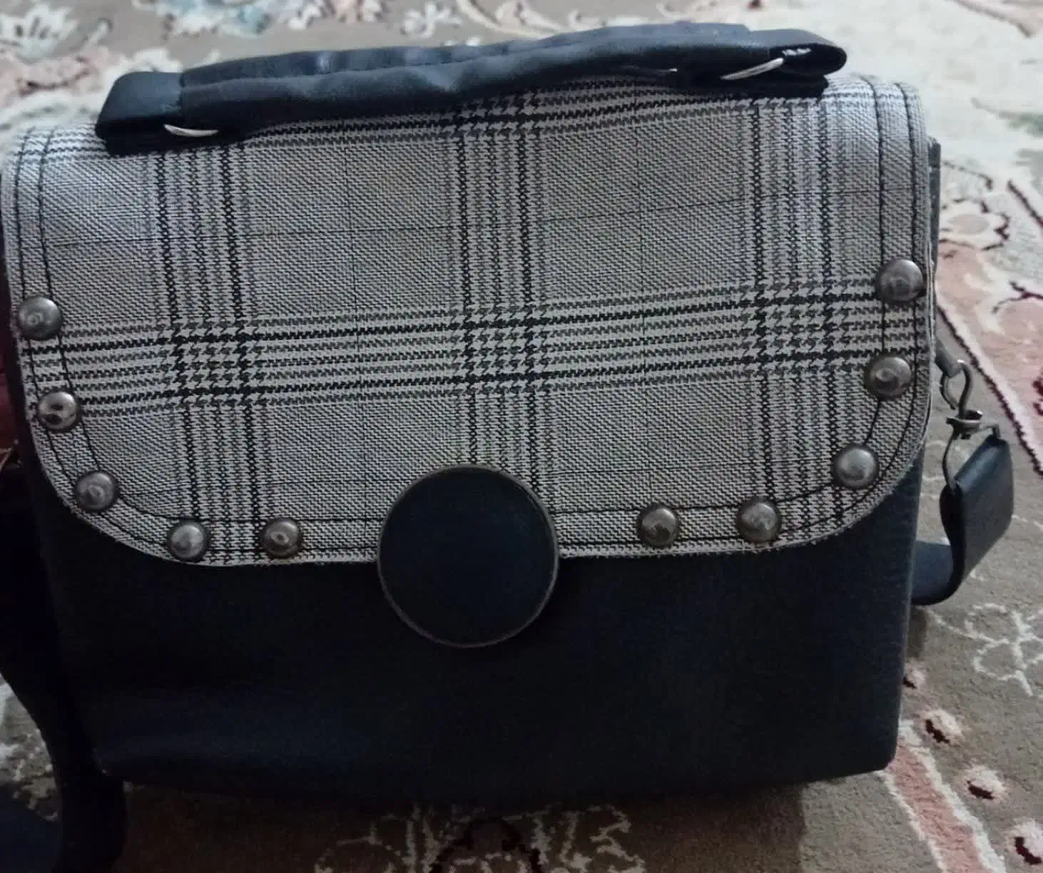 کیف|کیف، کفش، کمربند|بیرجند, |دیوار