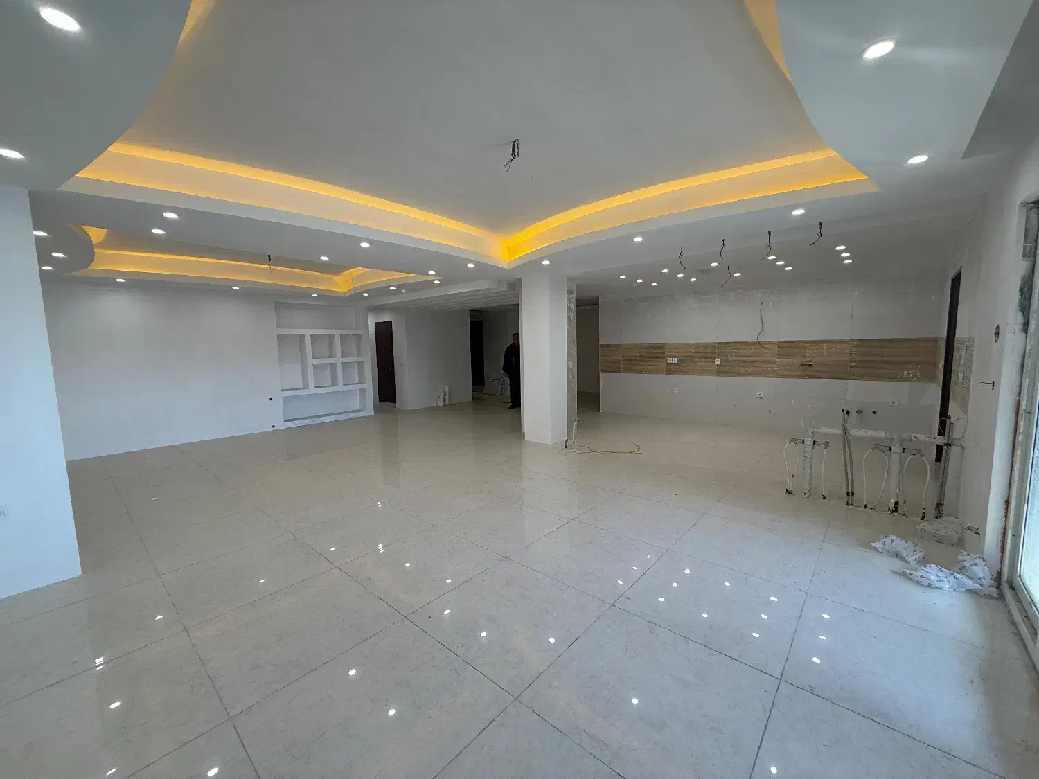 واحد ۱۸۰ متر/تک واحدی/نوساز/عرصه اعیان/بلوارشیرودی|فروش آپارتمان|تنکابن, |دیوار