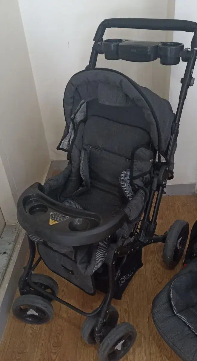 کالسکه  و کریر دلیجان|کالسکه و لوازم جانبی|کرج, شهرک بنفشه|دیوار