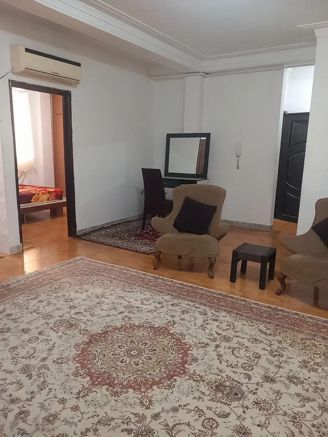 اجاره کوتاه مدت/روزانه|اجارهٔ کوتاه‌مدت آپارتمان و سوئیت|رشت, هلال احمر|دیوار