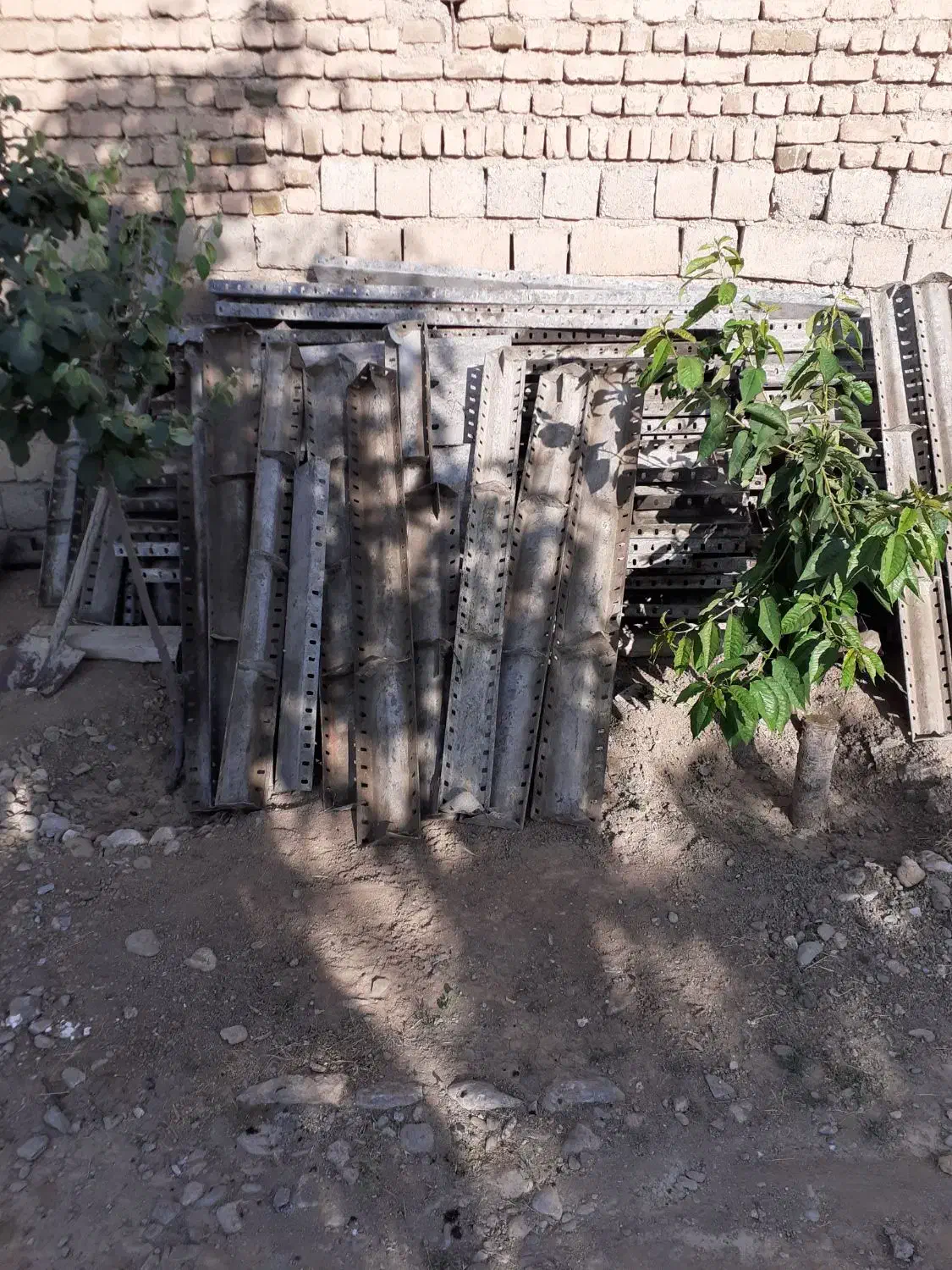 اجاره ابزار کار اسکلت بتون روستای رزینی|خدمات پیشه و مهارت|نهاوند, |دیوار