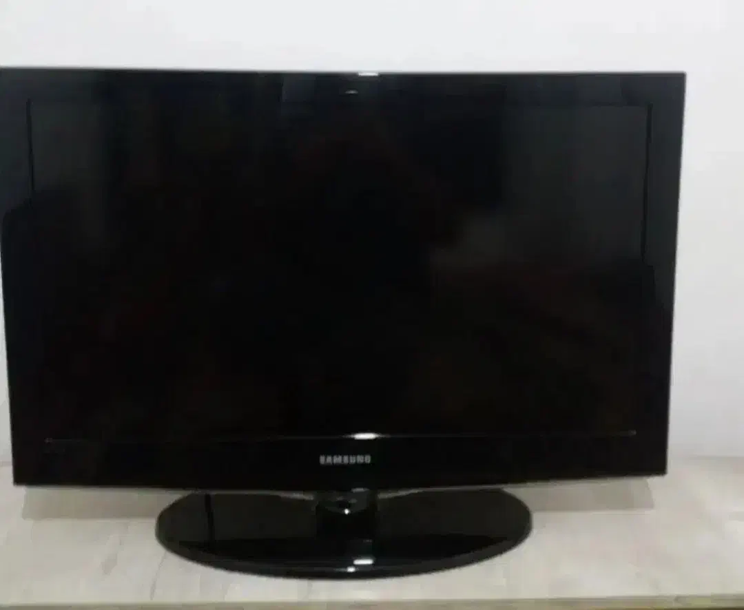 تلویزیون32اینچ|تلویزیون و پروژکتور|اصفهان, محله اسلامی|دیوار