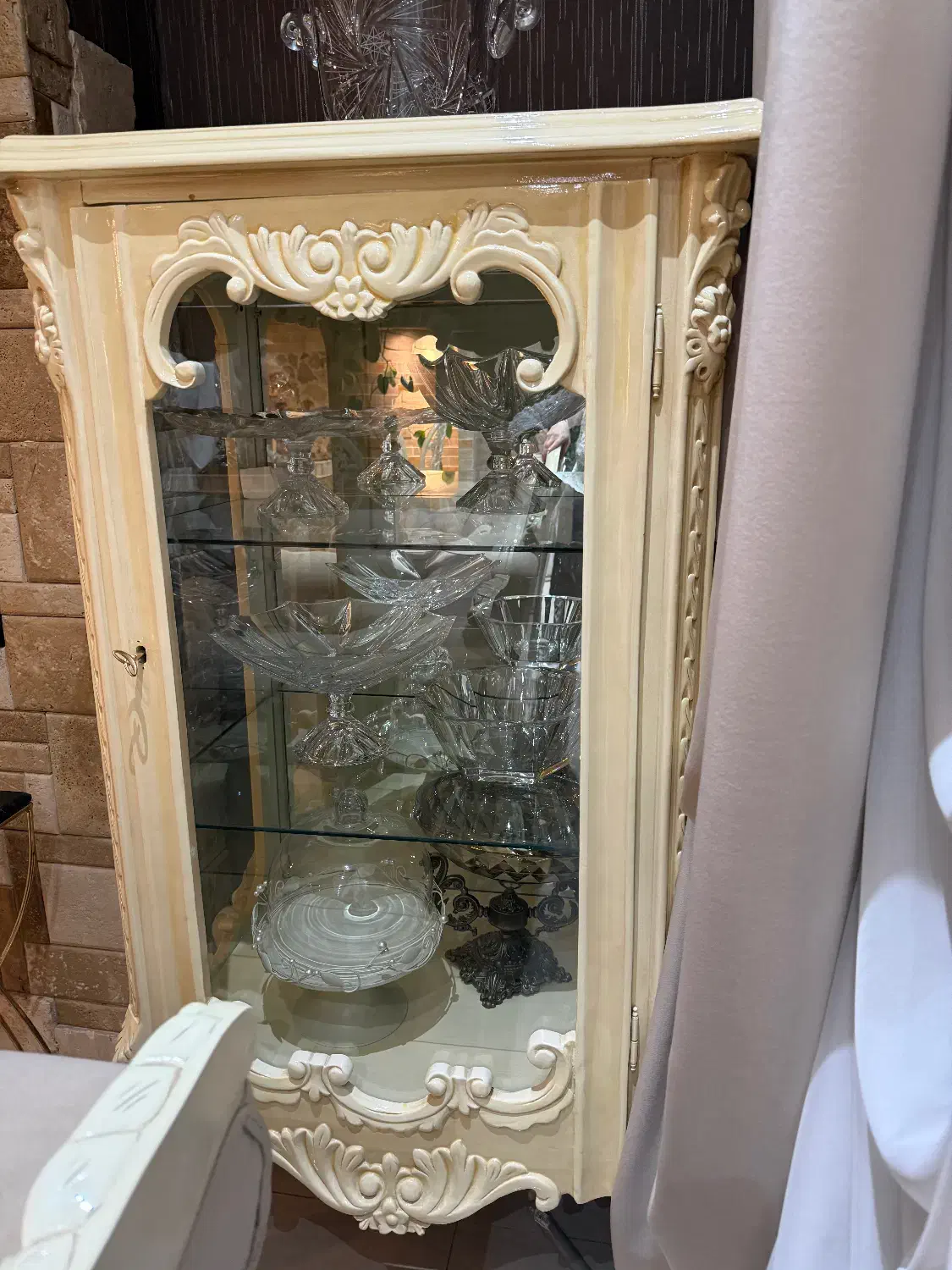 بوفه ویترین|بوفه، ویترین، کنسول|کرج, فاز ۳ گوهردشت|دیوار