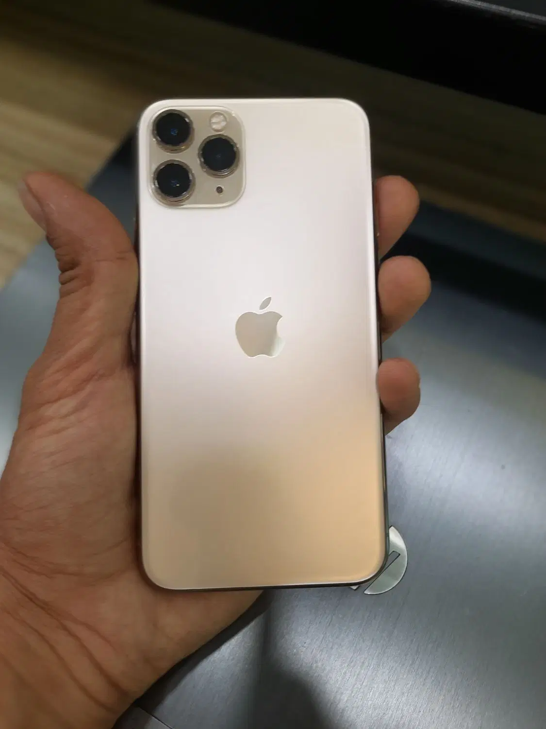 iPhone 11pro 256 gold|موبایل|اصفهان, چرخاب|دیوار