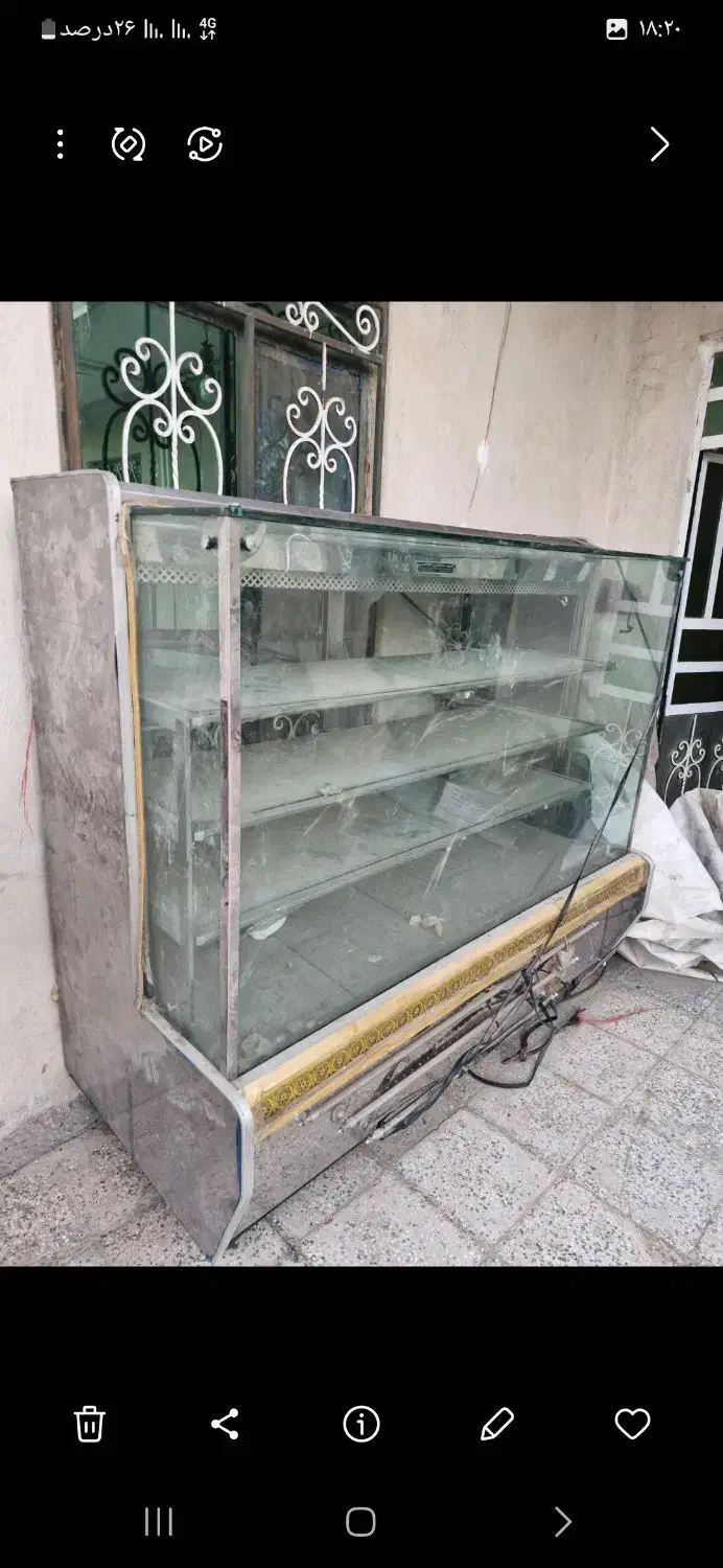 ویترین خشک قنادی|فروشگاه و مغازه|اراک, |دیوار