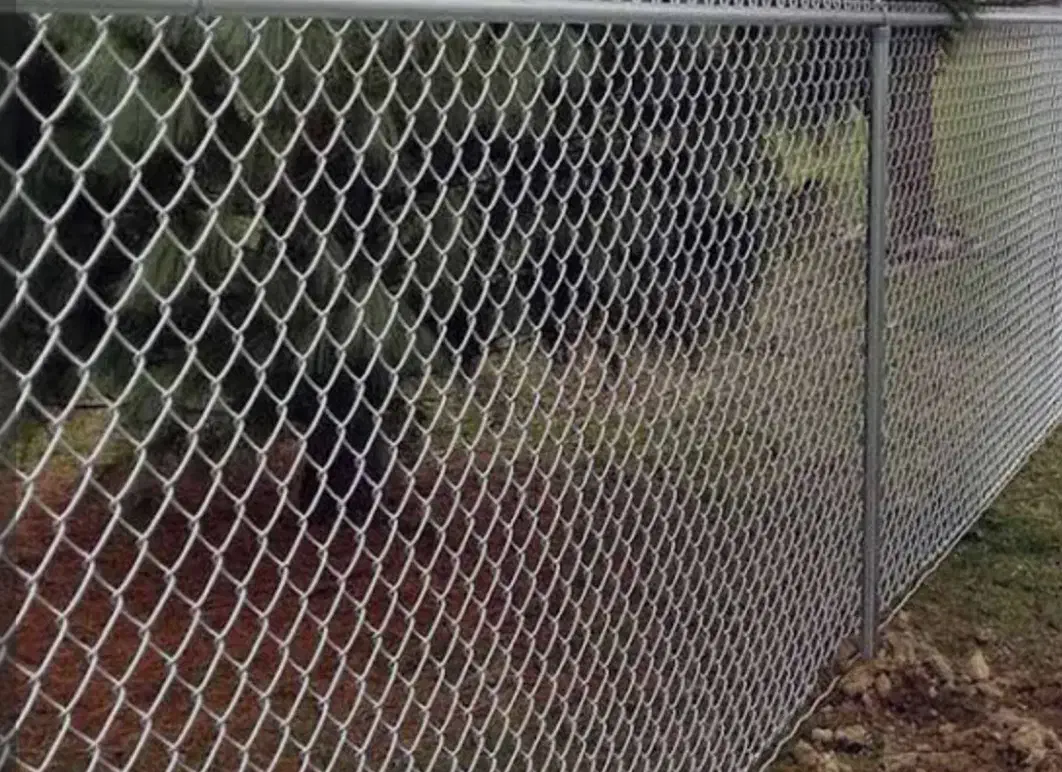 اجرای فنس کشی فنس باغ و زمین جاگذاری پایه و نسب|خدمات پیشه و مهارت|کلاچای, |دیوار