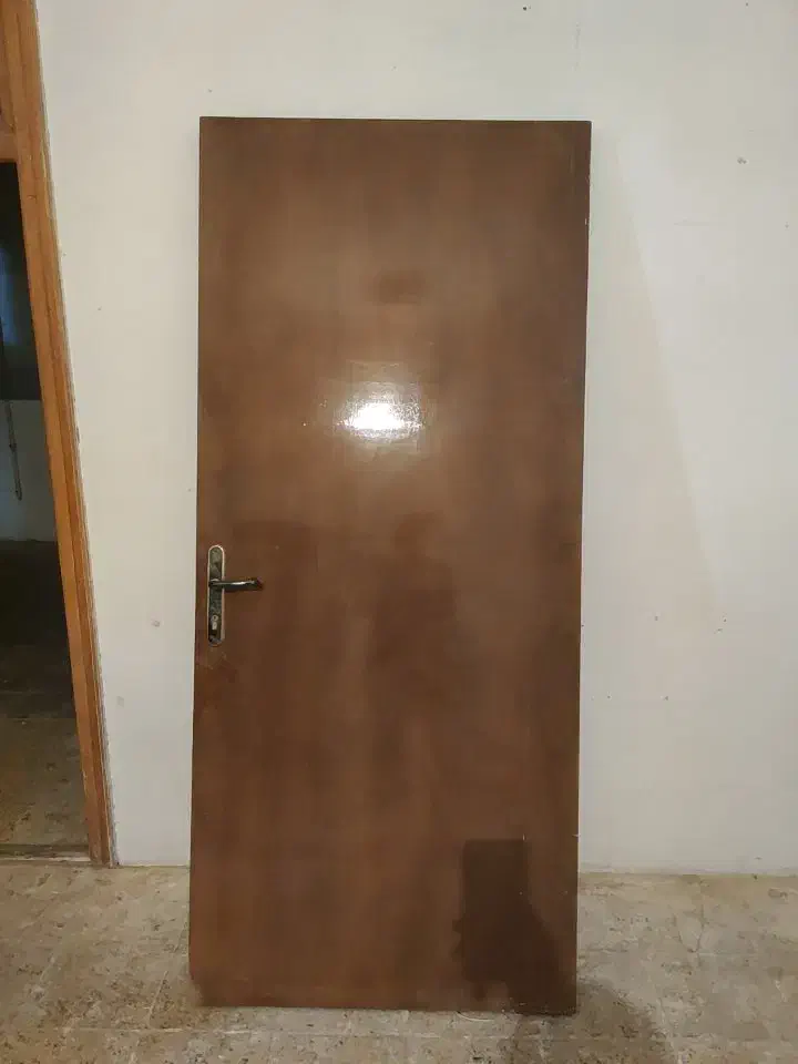 درب اتاقی با چهارچوب فلزی بدون پوسیدگی|مصالح و تجهیزات ساختمان|اصفهان, جلفا|دیوار