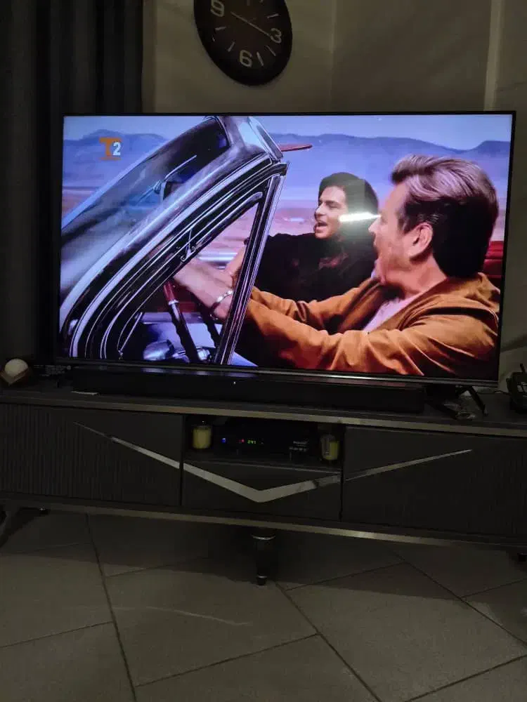 تلویزیون ۵۵ اینچ یونیوا|تلویزیون و پروژکتور|تهران, نیروی هوایی (پیروزی)|دیوار