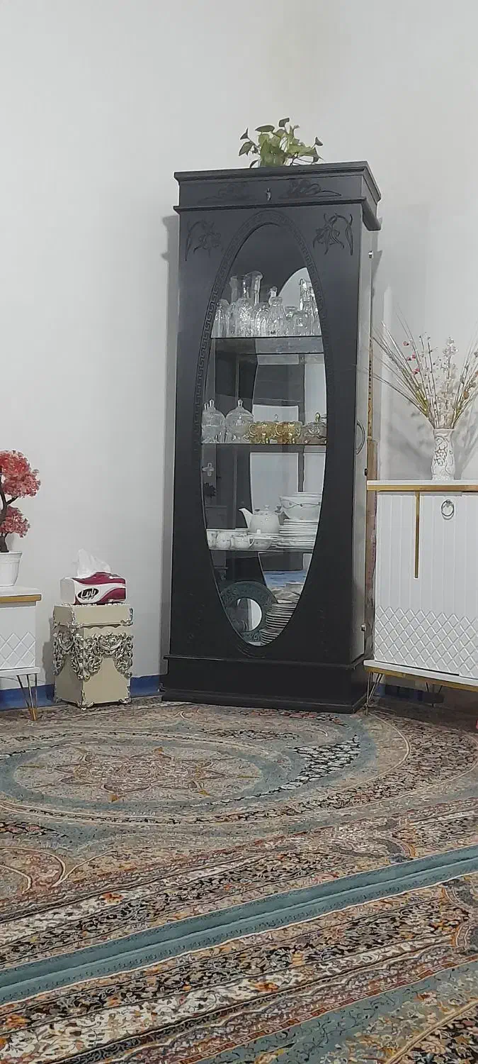 بوفه کاملا سالم|بوفه، ویترین، کنسول|گیلان غرب, |دیوار