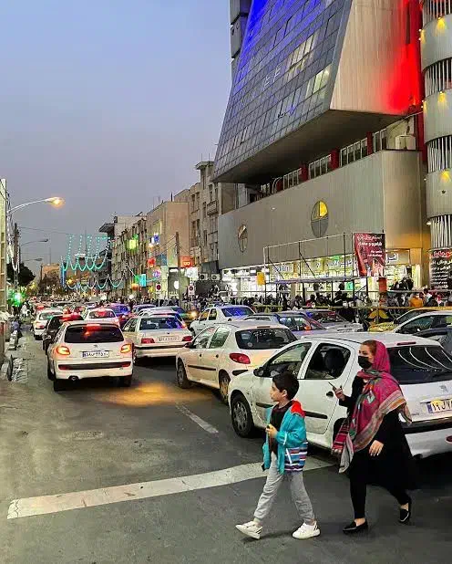 مغازه ۴۵متر بر ستارخان بورس غذا فست فود و جگرکی|اجارهٔ مغازه و غرفه|تهران, صادقیه|دیوار