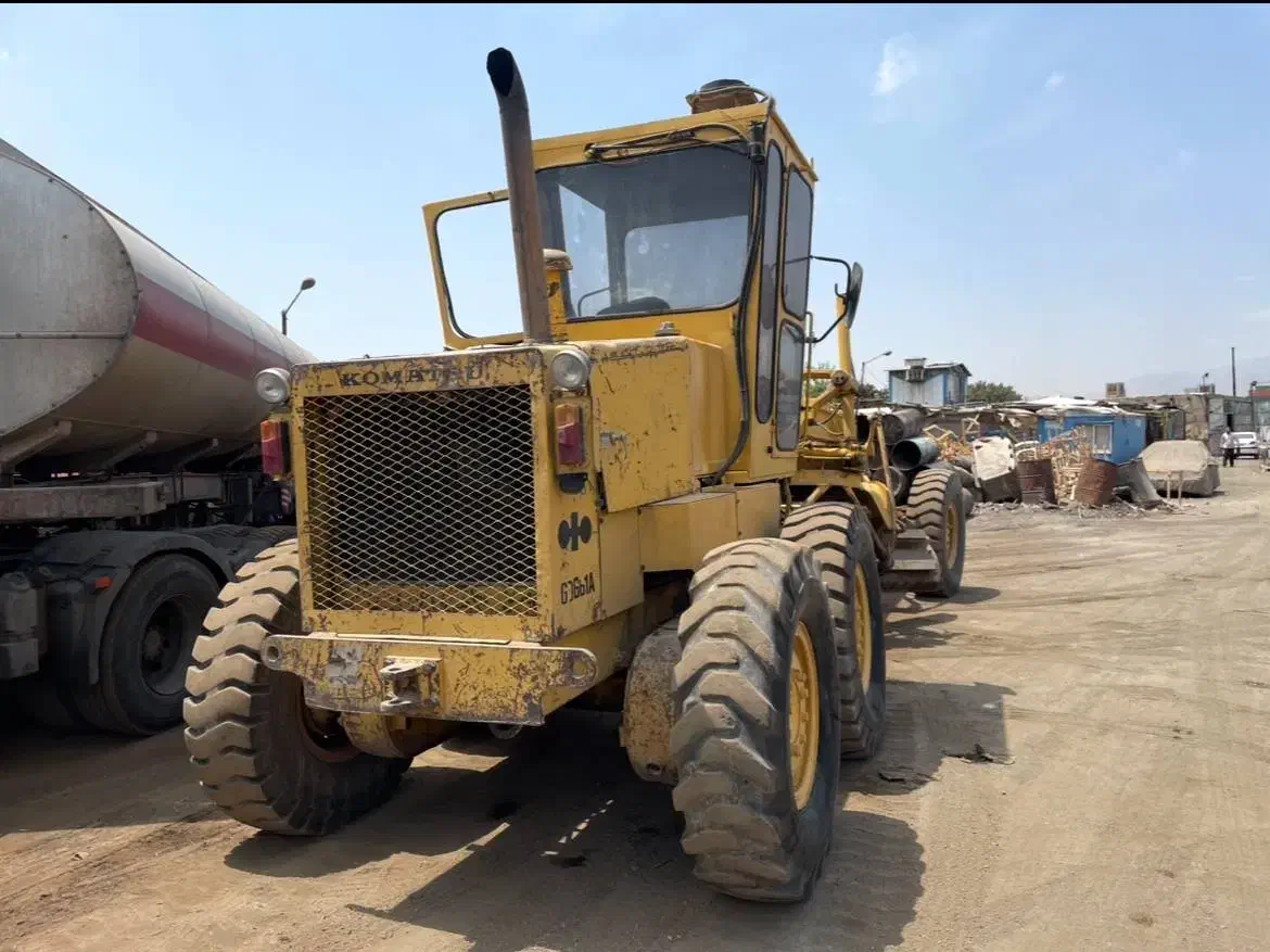 گریدر کوماتسو ۶۶۱ درجه یک|خودرو سنگین|تهران, شهید رجایی|دیوار