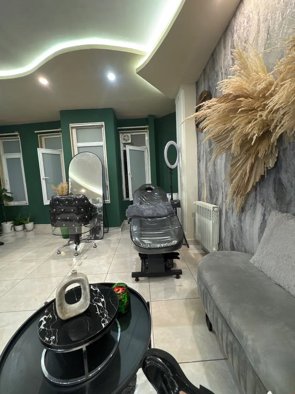 جذب نیرو لاین ارایشگاهی ناصرخسرو۲۵۰۰|اجارهٔ دفتر کار، اتاق اداری، مطب|بندر انزلی, تهران|دیوار