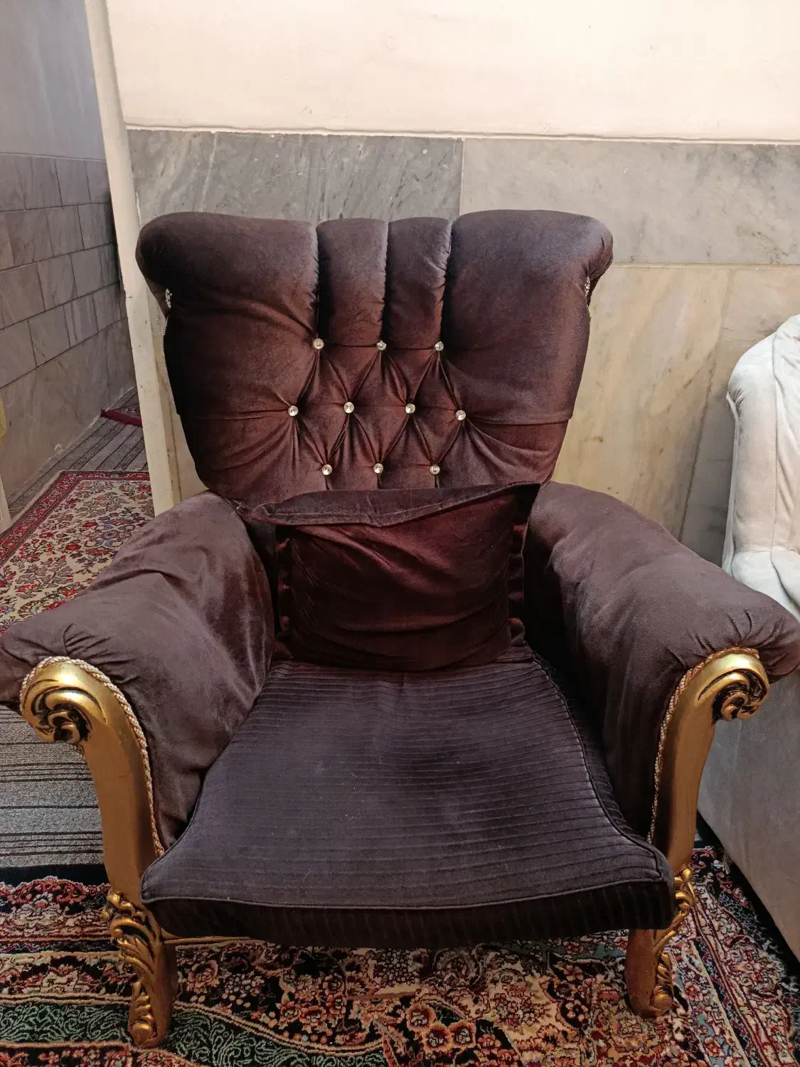 نشیمن|مبلمان خانگی و میز عسلی|محلات, |دیوار