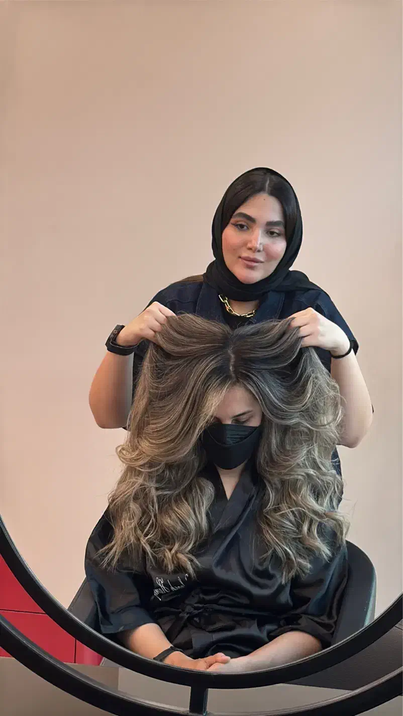 دستیار رنگ و لایت|استخدام درمانی، زیبایی، بهداشتی|تهران, الهیه|دیوار