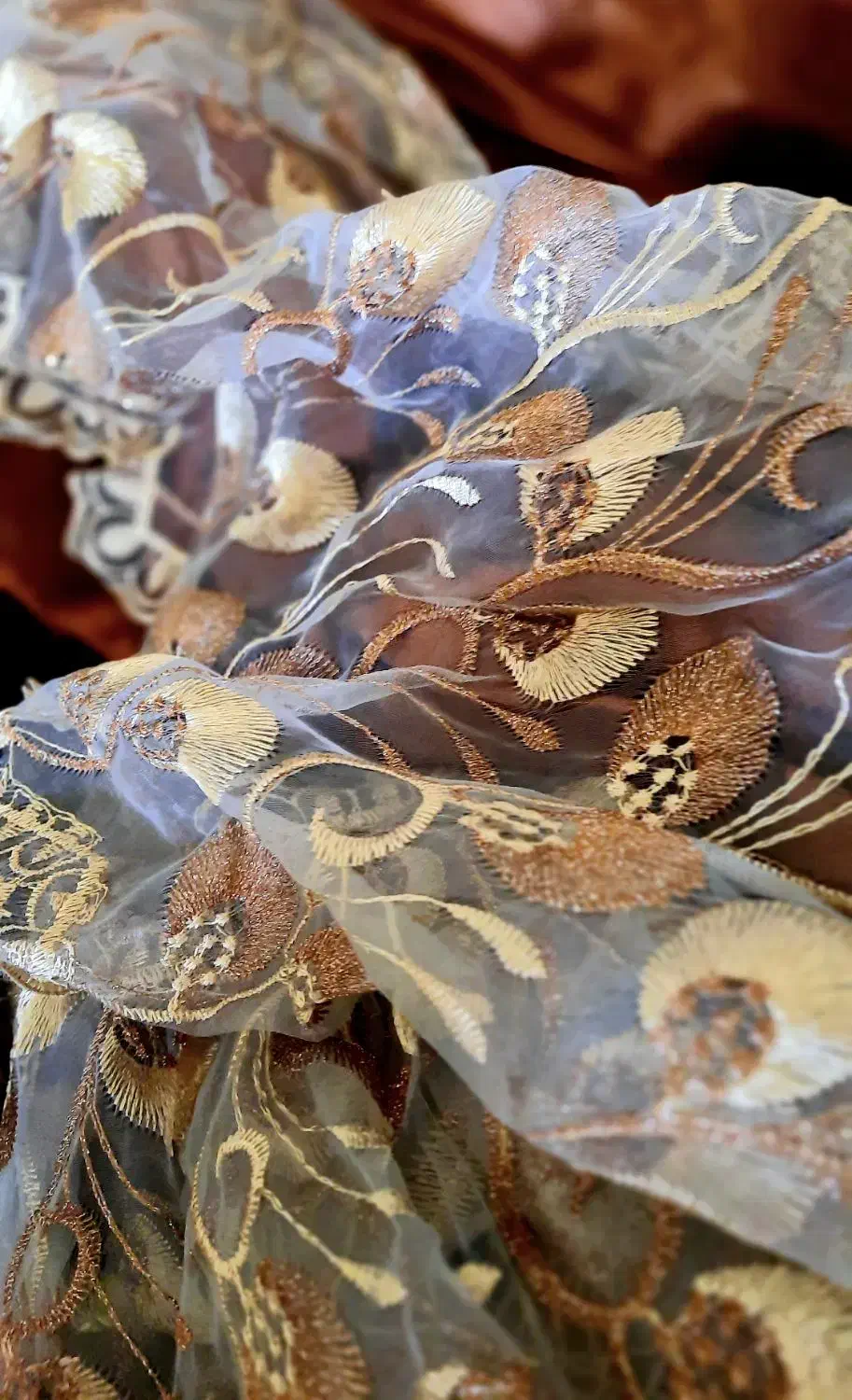 پرده حریر خامه دوزی با آستر|پرده، رانر، رومیزی|اصفهان, احمدآباد|دیوار