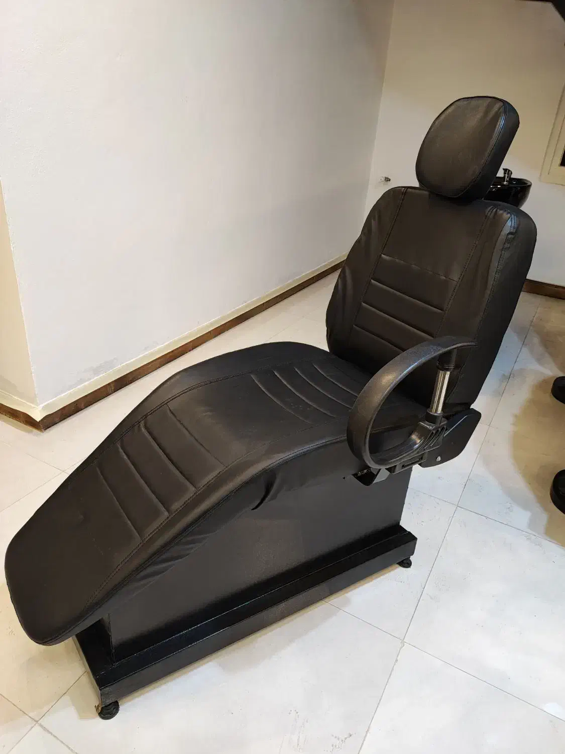 کلیه لوازم آرایشگاه وی آی پی|آرایشگاه و سالن‌های زیبایی|نوشهر, |دیوار