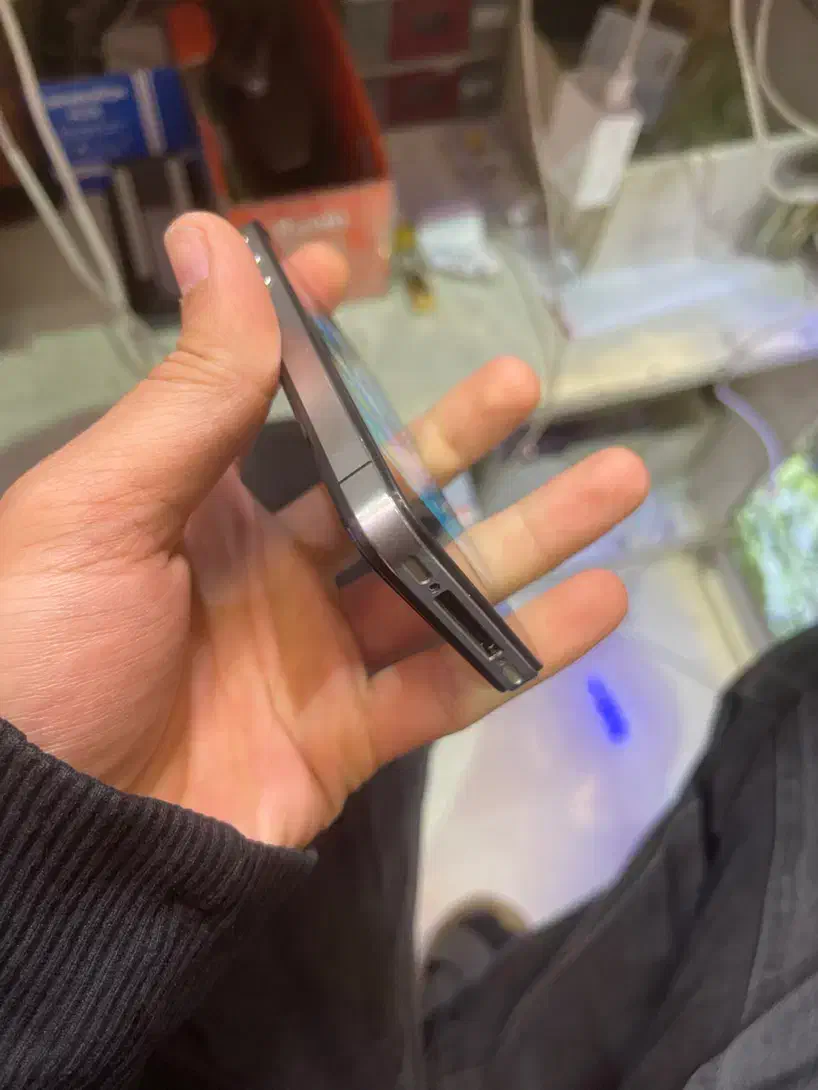 ایفون ۴ سالم کلکسیونی|موبایل|مشهد, ایثار|دیوار